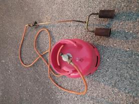 Location : desherbeur Location : desherbeur