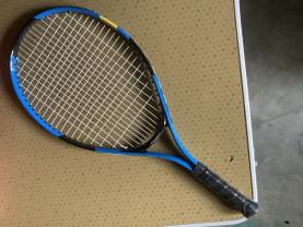 Location : raquettes de tennis Location : raquettes de tennis