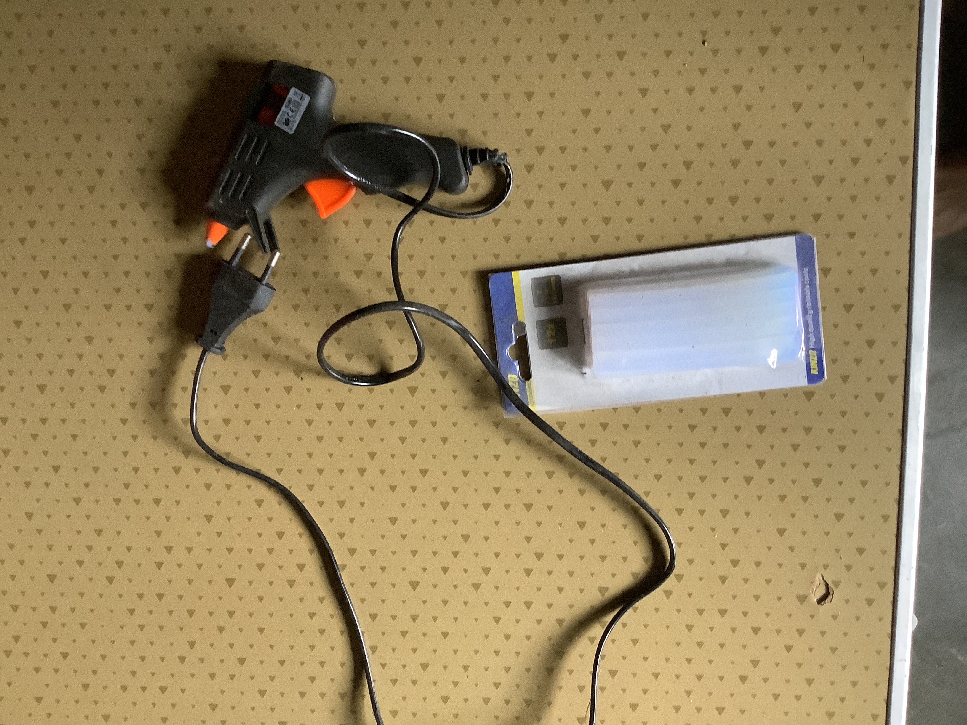 Location pistolet a colle 10 entre particuliers