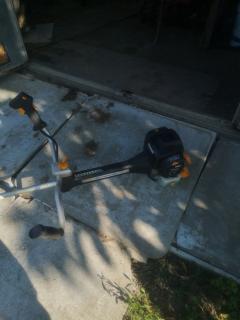 Location : debroussailleuse Location : debroussailleuse