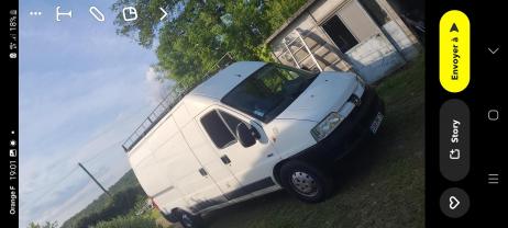 Location : camion camionnette Location : camion camionnette