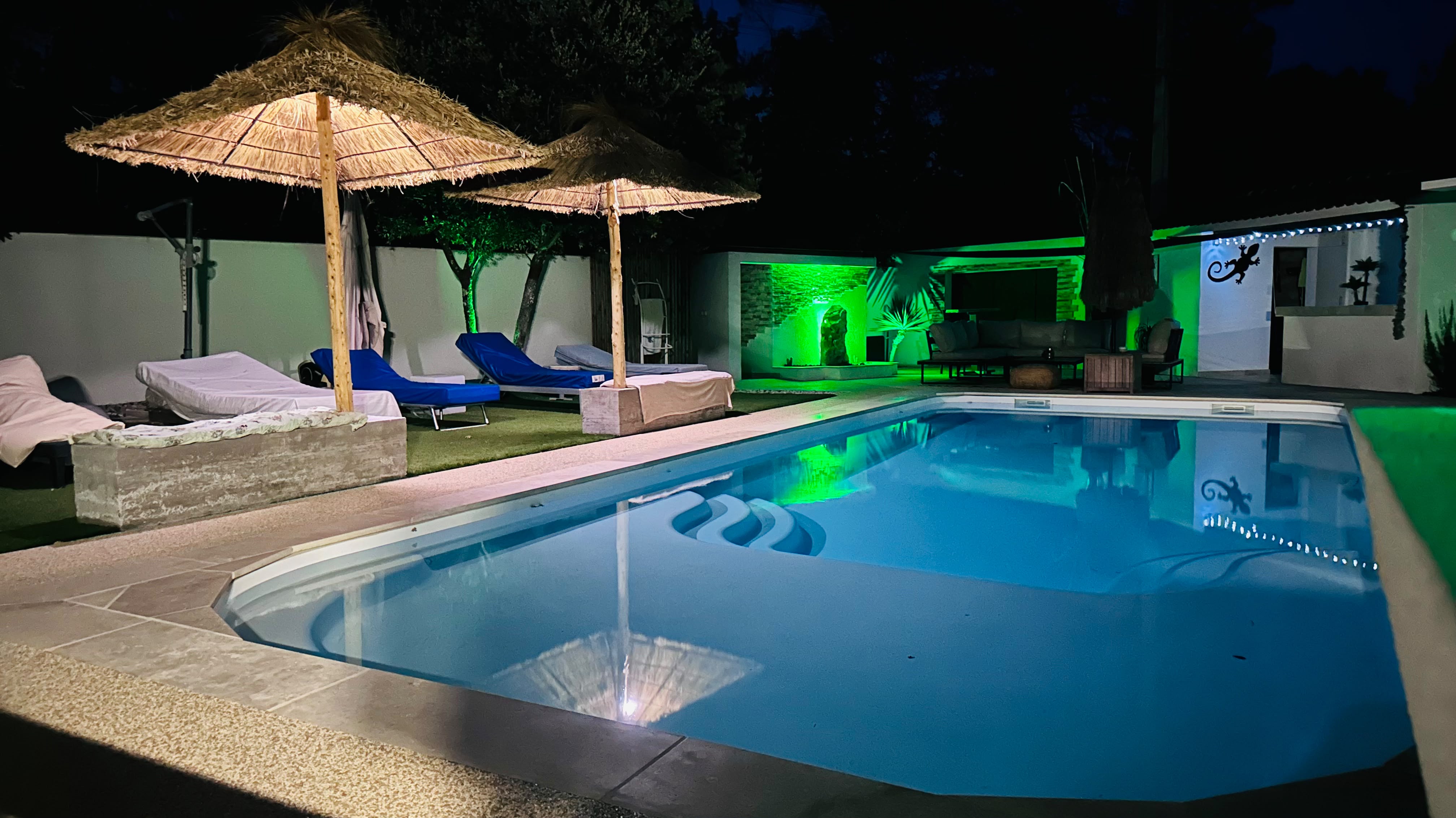 Location piscine entre particuliers (83)