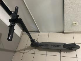 Location : trottinette Location : trottinette