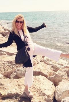 Service : babysitter Service : babysitter