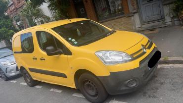 Location : camion camionnette Location : camion camionnette