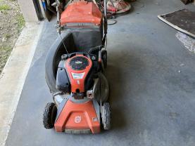 Location : tondeuse Location : tondeuse