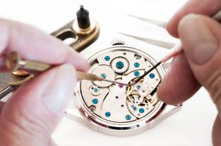 Service reparation montre entre particuliers