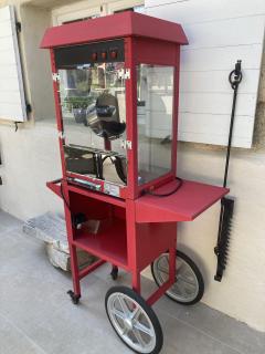 Location : machine a pop corn Location : machine a pop corn