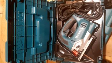 Location : scie sauteuse Location : scie sauteuse