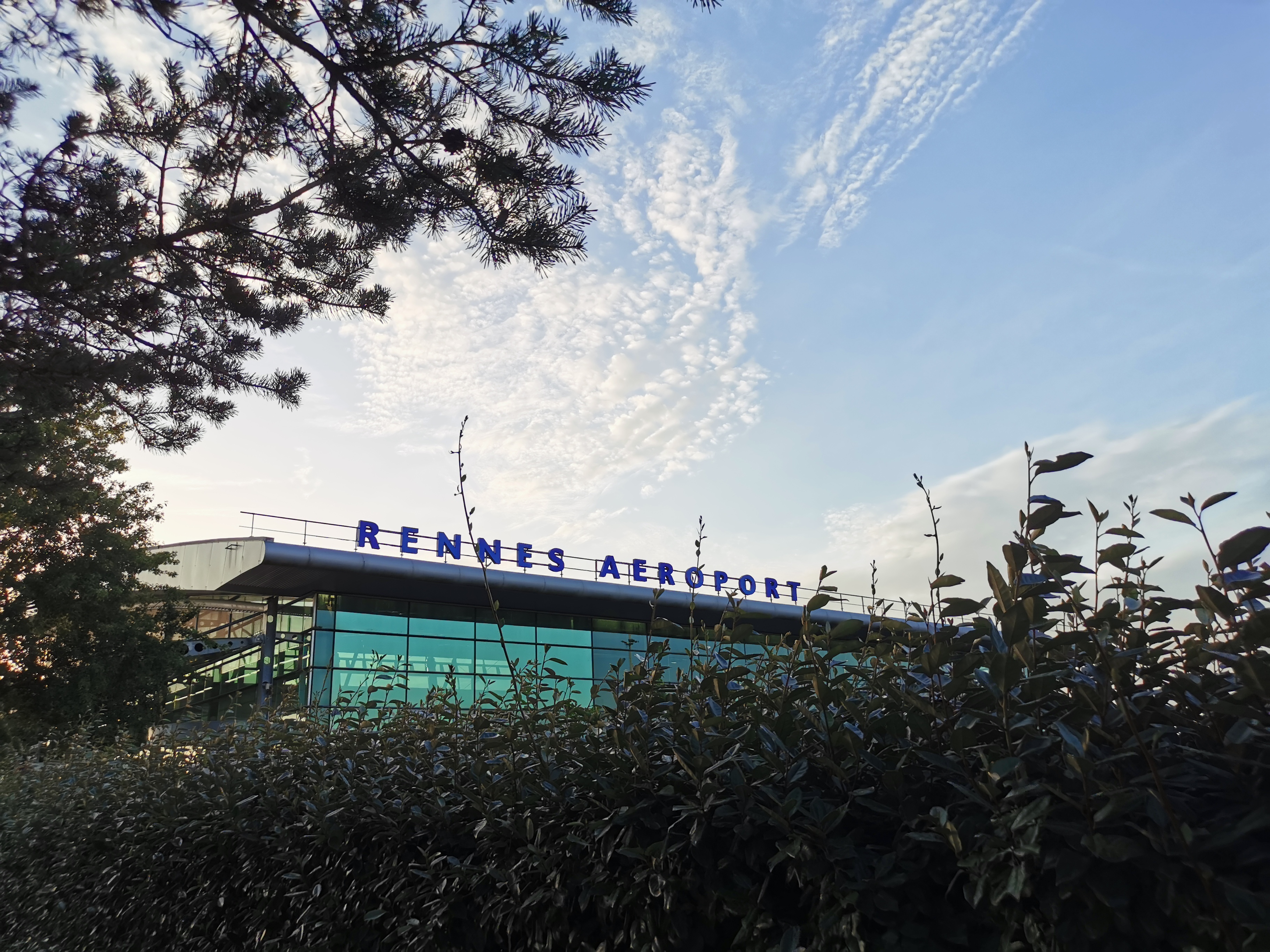 Location parking proche aeroport 35 entre particuliers