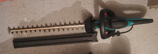 Location : taille haie Location : taille haie