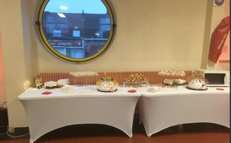 Location : table de reception Location : table de reception