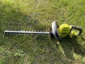 Location : taille haie Location : taille haie