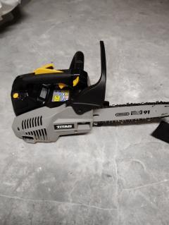 Location : elagueuse Location : elagueuse