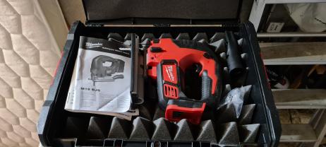 Location : scie sauteuse Location : scie sauteuse