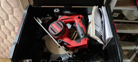 Location : scie circulaire Location : scie circulaire