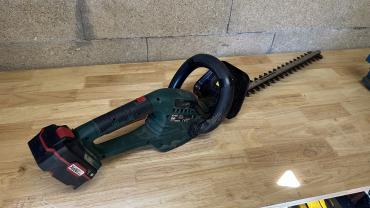 Location : taille haie Location : taille haie