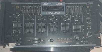 Location : table de mixage Location : table de mixage