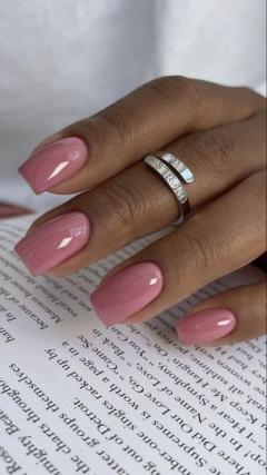 Service : prothesiste ongulaire Service : prothesiste ongulaire