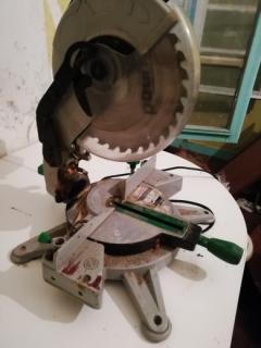 Location : scie a onglet Location : scie a onglet