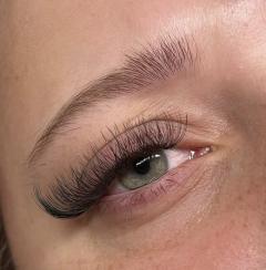 Service : extension de cils Service : extension de cils