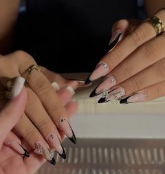 Service : prothesiste ongulaire Service : prothesiste ongulaire