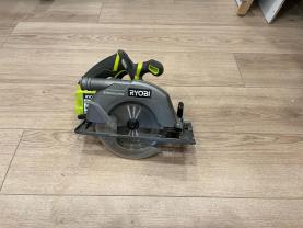 Location : scie circulaire Location : scie circulaire