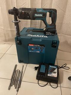 Location : perforateur Location : perforateur