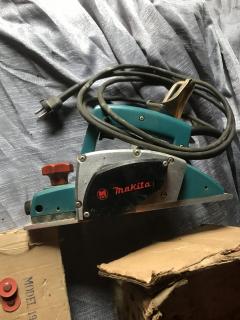 Location : rabot electrique Location : rabot electrique