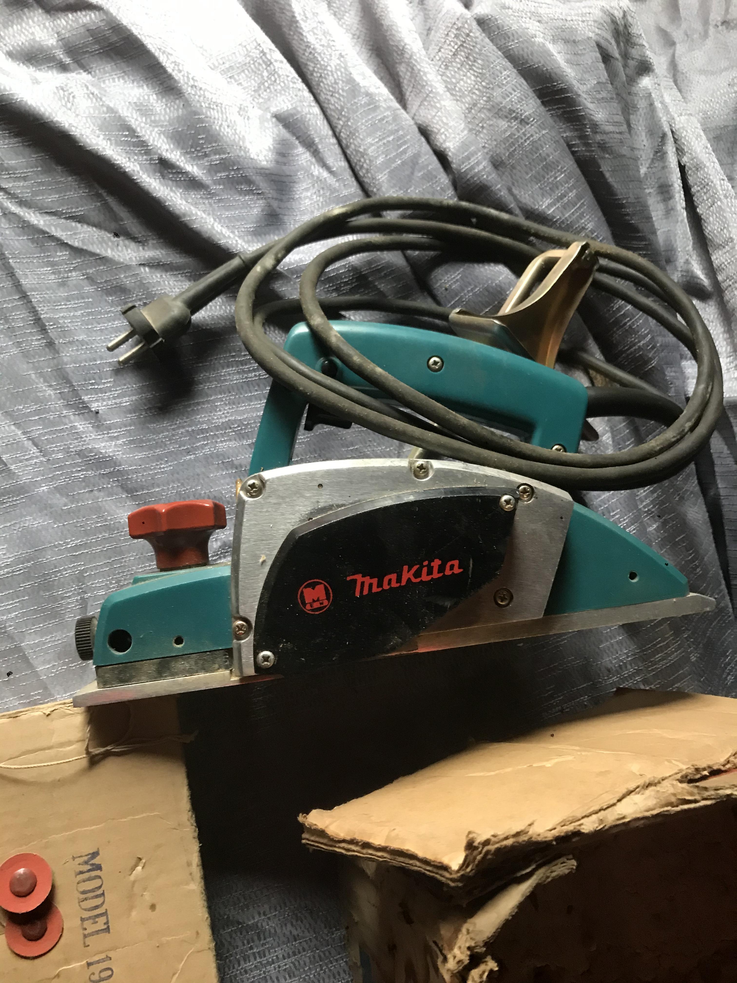 Location rabot electrique 54 entre particuliers