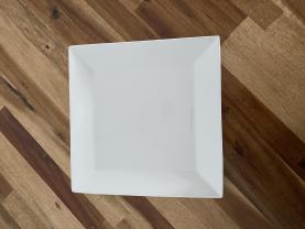 Location : autre Location : autre