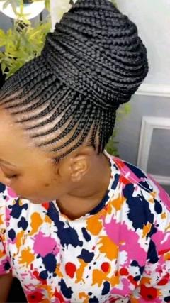 Service : tresses africaines Service : tresses africaines