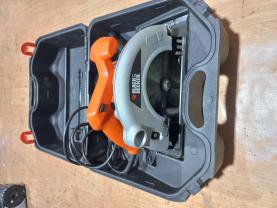 Location : scie circulaire Location : scie circulaire