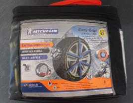 Location : chaine a neige Location : chaine a neige