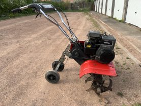 Location : motobineuse Location : motobineuse