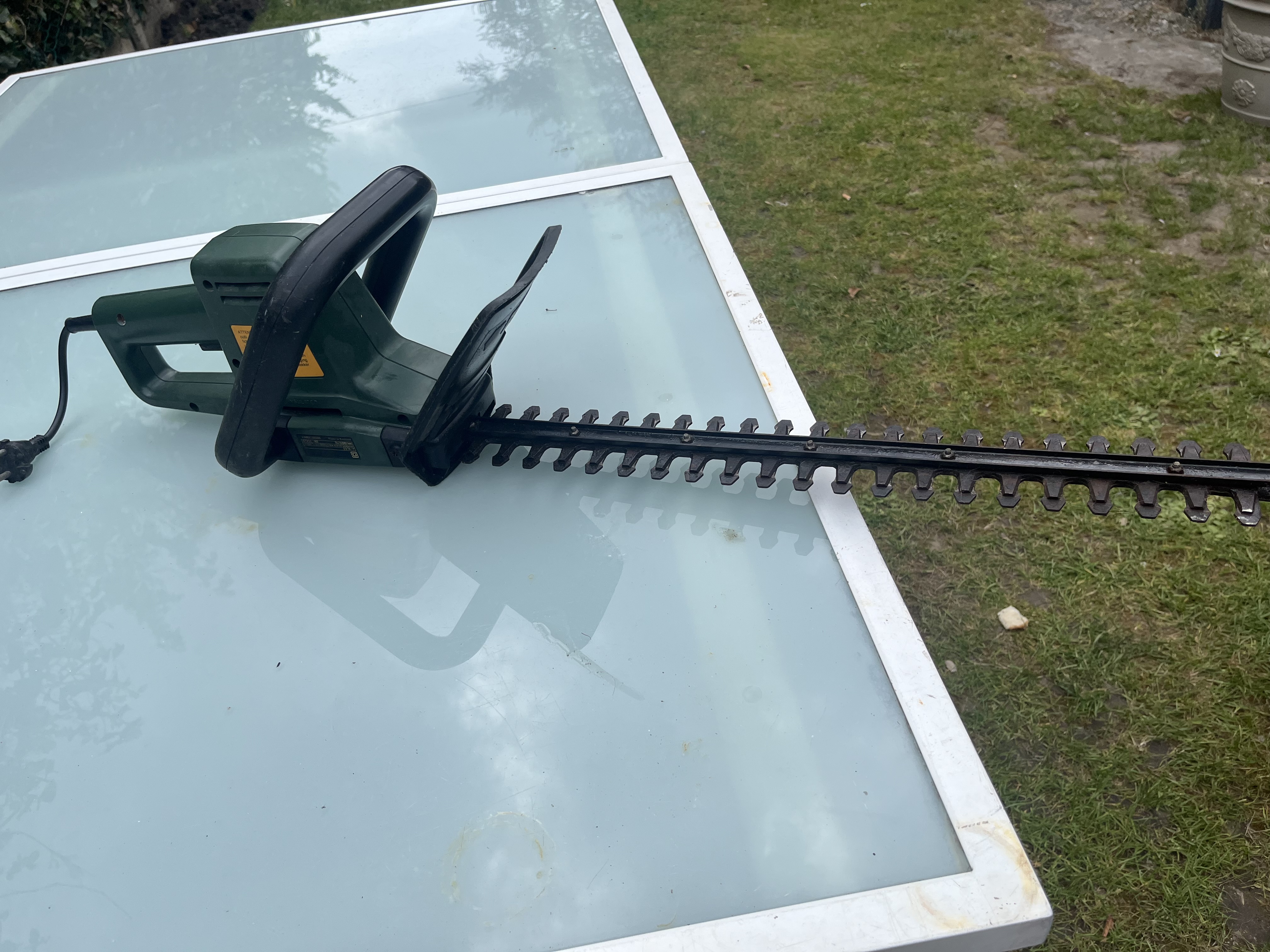 Location taille haie 59 entre particuliers