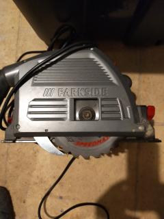 Location : scie circulaire Location : scie circulaire