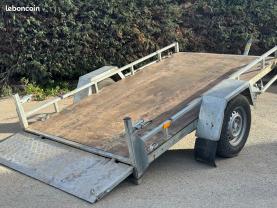 Location : autre Location : autre