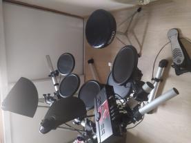 Location : instrument musique Location : instrument musique