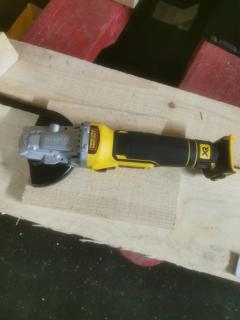 Location : meuleuse Location : meuleuse