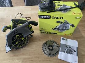 Location : scie circulaire Location : scie circulaire