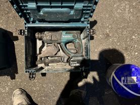 Location : perforateur Location : perforateur