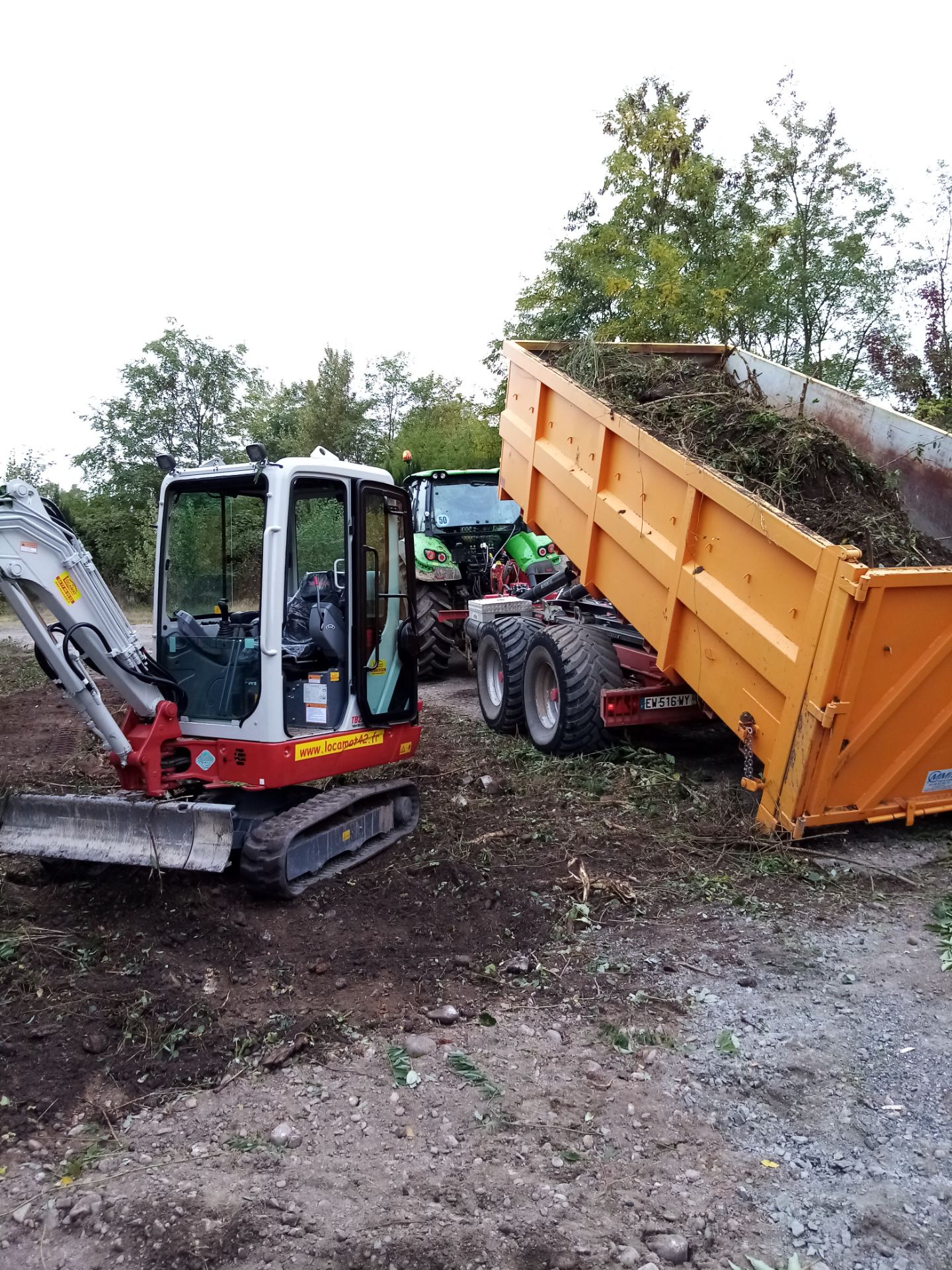 Location minipelle 42 entre particuliers