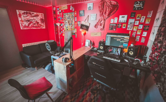 Location : autre Location : autre