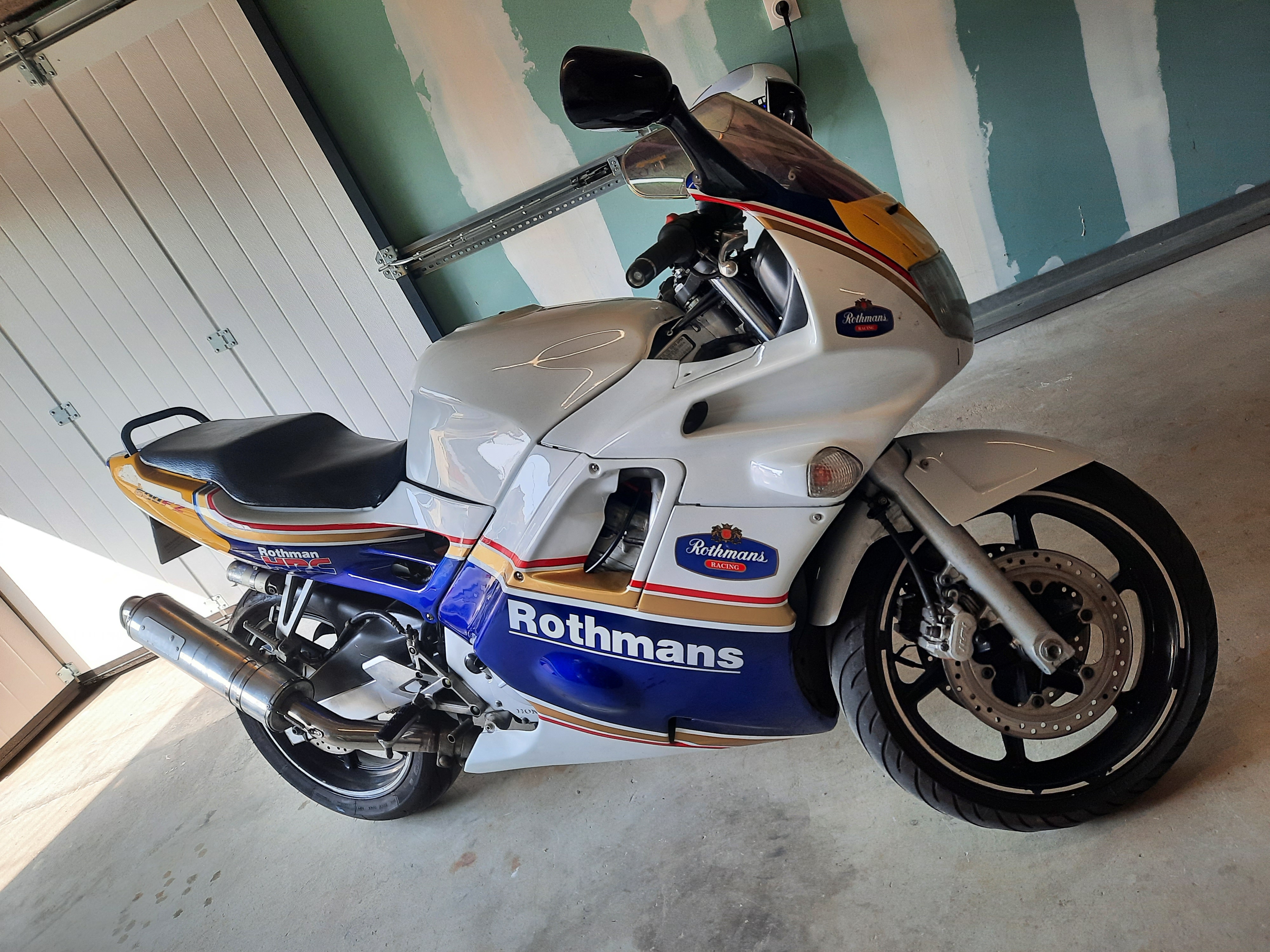 Location moto 78 entre particuliers