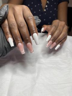 Service : prothesiste ongulaire Service : prothesiste ongulaire