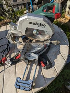 Location : scie a onglet Location : scie a onglet