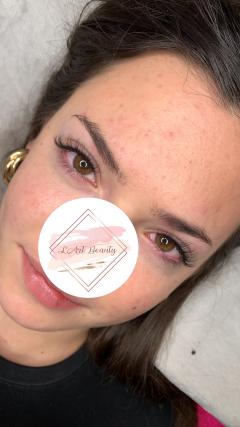 Service : extension de cils Service : extension de cils