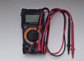 Location : multimetre Location : multimetre