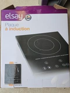 Location : plaque de cuisson Location : plaque de cuisson